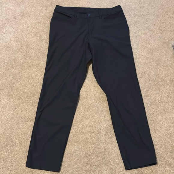 Lululemon Commission Pant Classic Fit 34" - Black like new - Picture 1 of 5